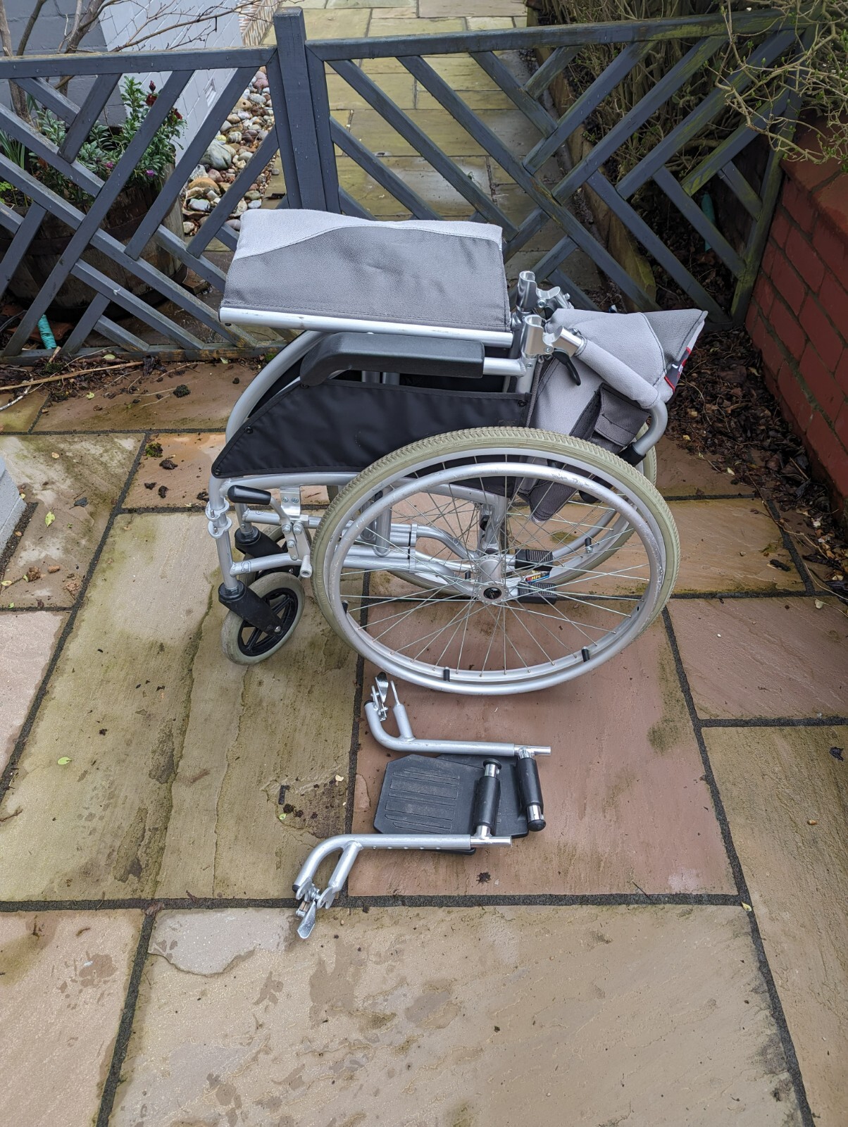 Enigma Ultra Lightweight Aluminium Self Propelled Wheelchair 17" or