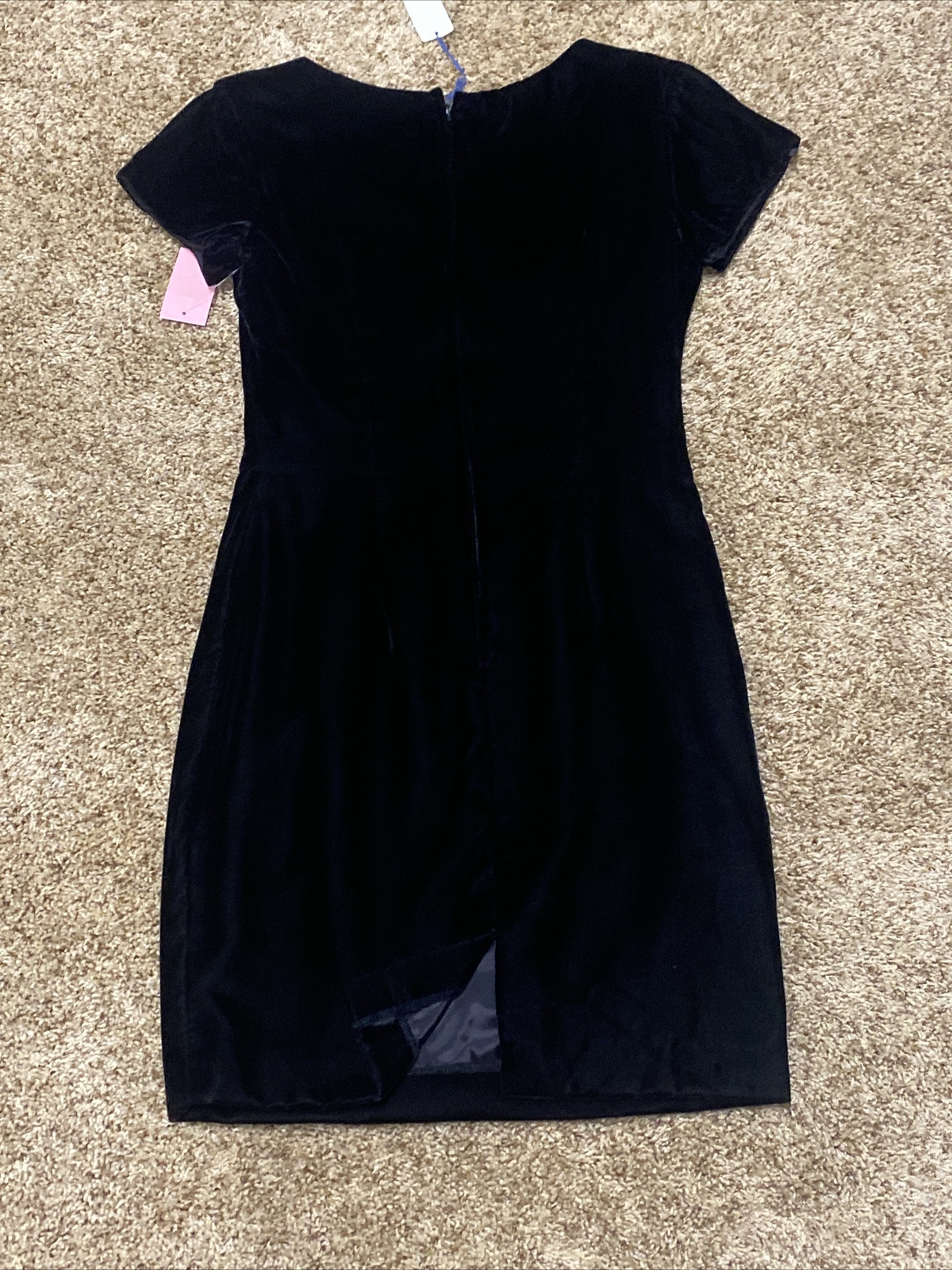 Vintage Black Velvet Dress Sweetheart Neck-Short Sleeve Shoulder pad Size 10-New image 8