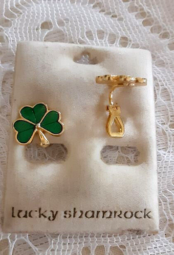 Irish Enamel Shamrock Clip-on Earrings - Solvar of Dublin - Picture 4 of 6