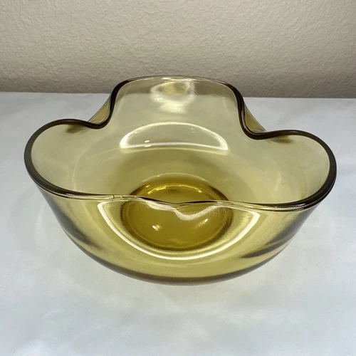 Vintage Anchor Hocking Folded Amber Glass Ruffled Bowl 5" Diameter 2.5”Height