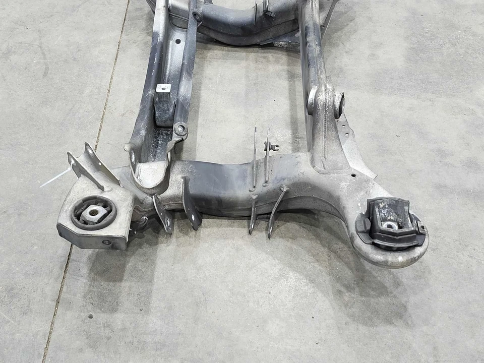 00-06 Subchasis travesaño trasero Mercedes Benz S430 S500 W220 OEM 2203507408 Foto 3 de 4