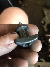 Renault Megane mk2  left Or right rear tail light lamp mount screw Fixing