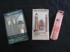 3 NIP  FACIAL MAKEUP BRUSHES & SPONGES - Ecotools & Real Techniques