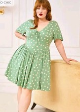 Green White Plus Size Fit  Flare Short Flutter Sleeve Floral Dress Bow V-Neck