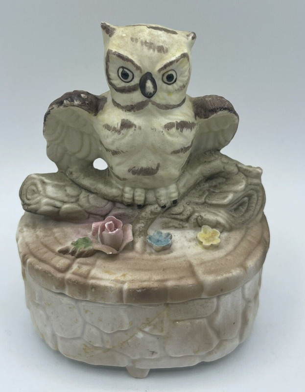 Vintage “Owl With Wings Spread” Small Ceramic Footed Trinket With Lid