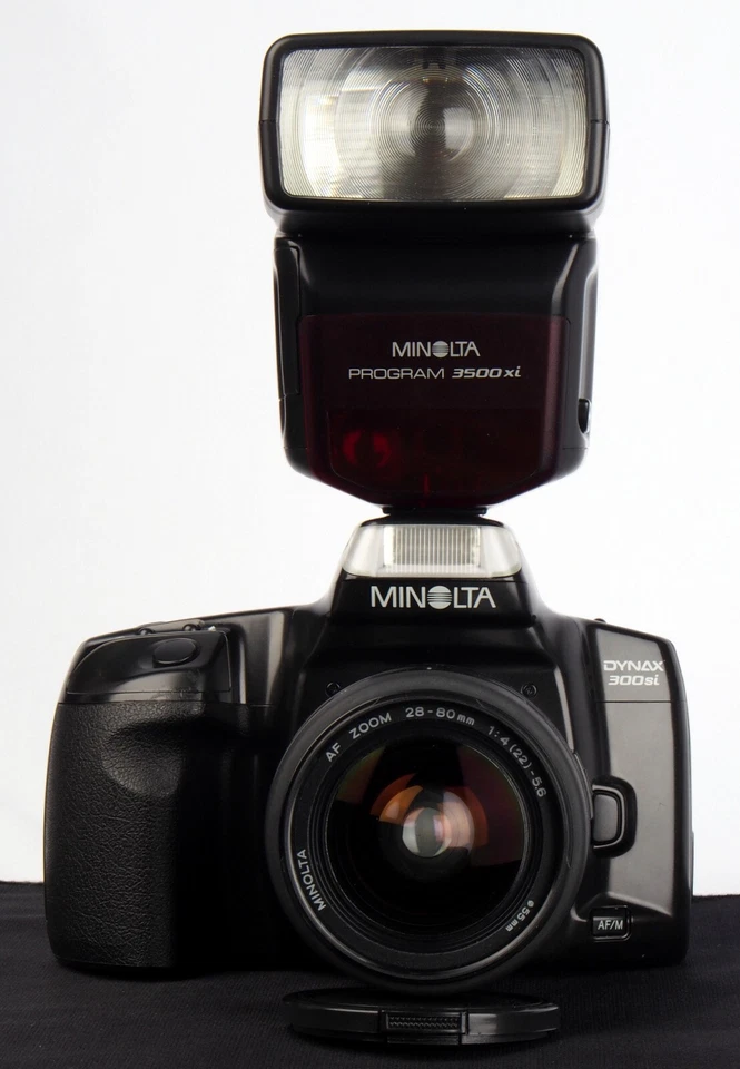 Minolta Alpha 300si 35mm Film AF SLR c/w AF Zoom 28-80mm Lens & 3500xi Flash Kit - Image 4 of 4