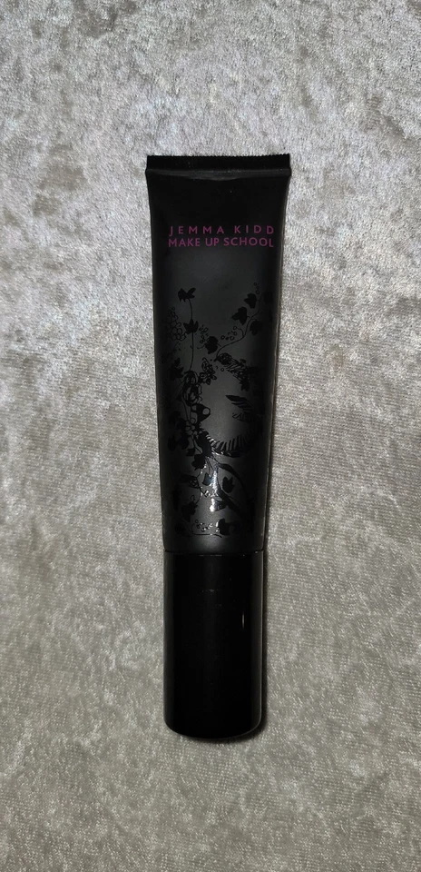 Jemma Kidd Mineral Skin Nourishing Tint SPF 20 Liquid Foundation 03 Nude 1.01 OZ - Image 2 of 4