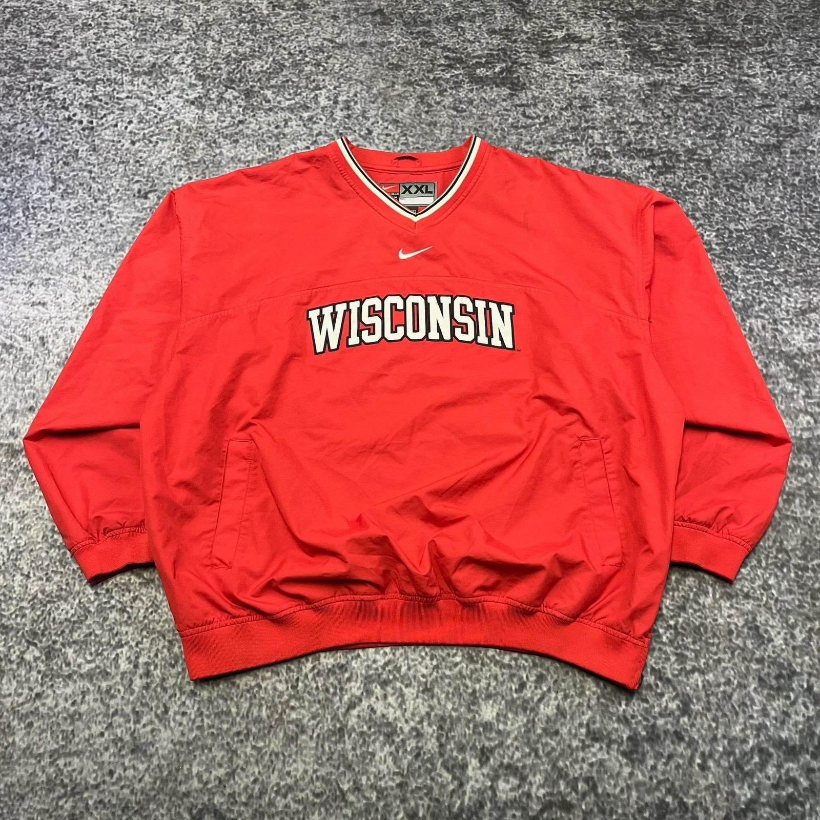 VTG Nike Center Swoosh Wisconsin Badgers Windbreaker Pullover Mens XXL Red