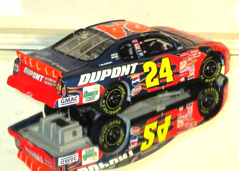 2001 RCCA JEFF GORDON #24 DUPONT LAS VEGAS WIN RACED VERSION ELITE CAR#911/3504 - Image 4 of 4