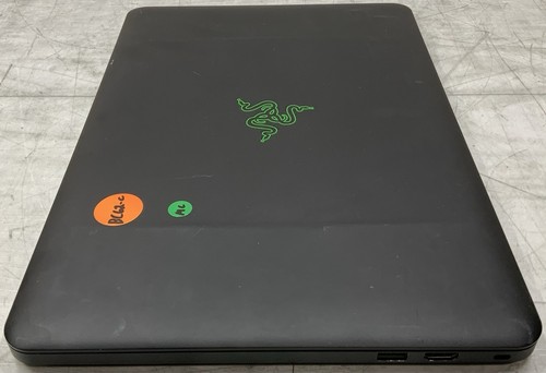 Razer Blade 14" i7-4720HQ 8GB RAM 256GB SSD GTX 970M Win10Home Touchscreen *LEGGI - Foto 4 di 8