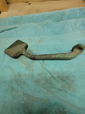 John Deere Pedal-diff Lock T27430 Jd2440 And Others 