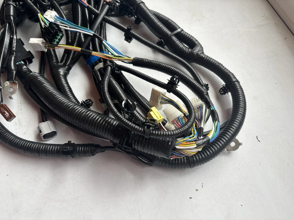 NUEVO EN CAJA Arnés genuino Nissan-Sub 24023-9UF0A Foto 3 de 4