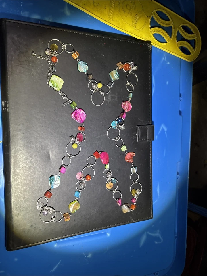 Collar llamativo Lane Bryant - Cuentas coloridas concha - Joyería de moda audaz Foto 3 de 4