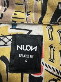 Nuon Relaxed Fit Vibrant Graphic Print Short Sleeve Men's Casual Shirt, Size S.