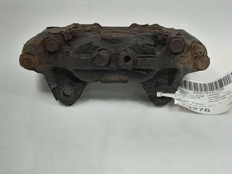 05-23 Conjunto de pinza de freno delantera izquierda lado del conductor Toyota Tacoma 4x4 OEM Foto 2 de 4