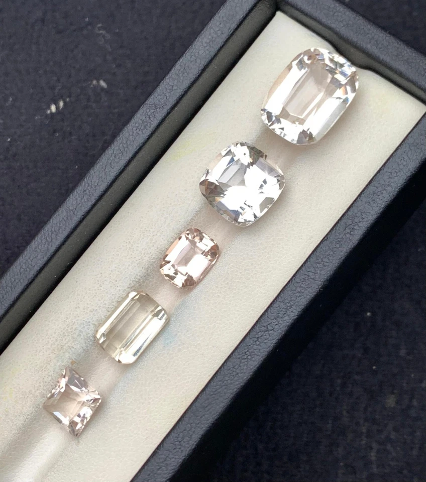 Lote de piedras preciosas de topacio champán natural de 45 quilates | Corte esmeralda y cojín | 5 piezas Foto 3 de 4