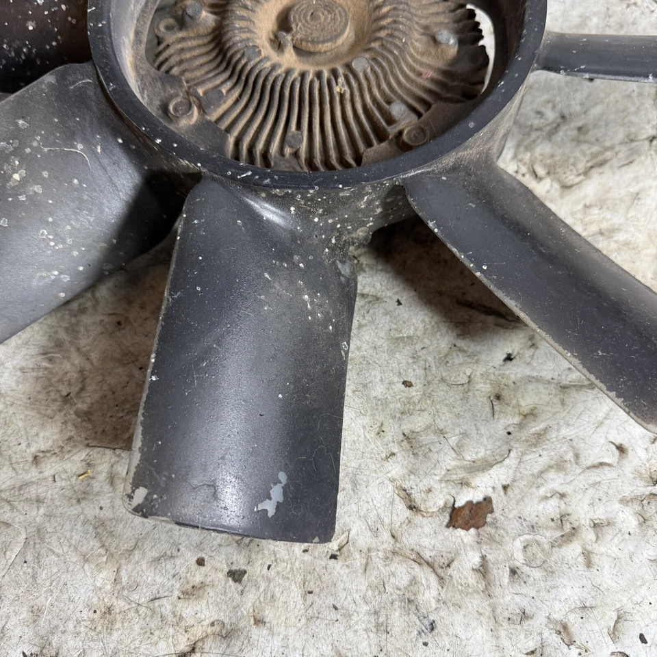 79-83 Datsun 280zx Ventilador de refrigeración del radiador y embrague del ventilador Foto 2 de 4