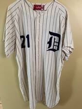 1968 DUKE BLUE DEVILS RAWLINGS FLANNEL GAME USED WORN BASEBALL JERSEY