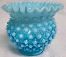 GORGEOUS FENTON ART GLASS BLUE OPALESCENT HOBNAIL DOUBLE CRIMPED 4" VASE