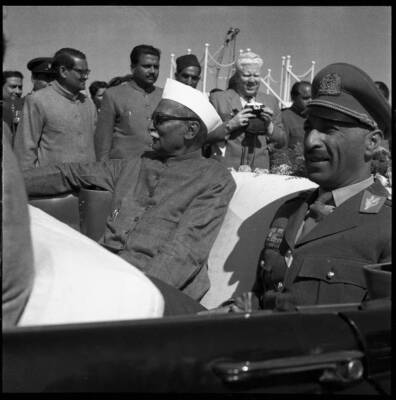 Rajendra Prasad and King Mohammad Zahir Shah 1958 Switzerland Old Photo 1