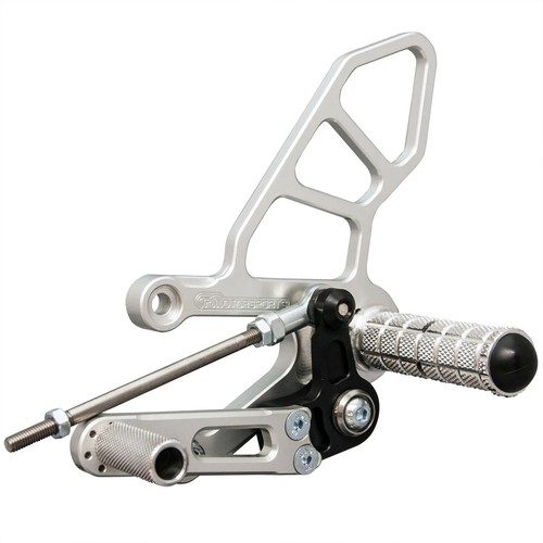 APRILIA 2011-2016 RSV4 WOODCRAFT RACING REARSETS / FOOTPEG KIT - STANDARD SHIFT - Foto 4 di 7