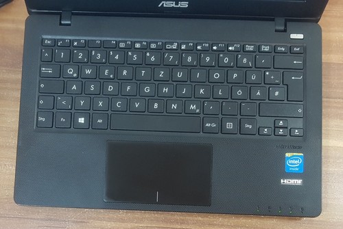 Asus F200MA Mini 11,6" Intel N2830 2,16GHz 2GB 500GB Webcam Farbe Rot Wlan Win10 - Bild 3 von 8