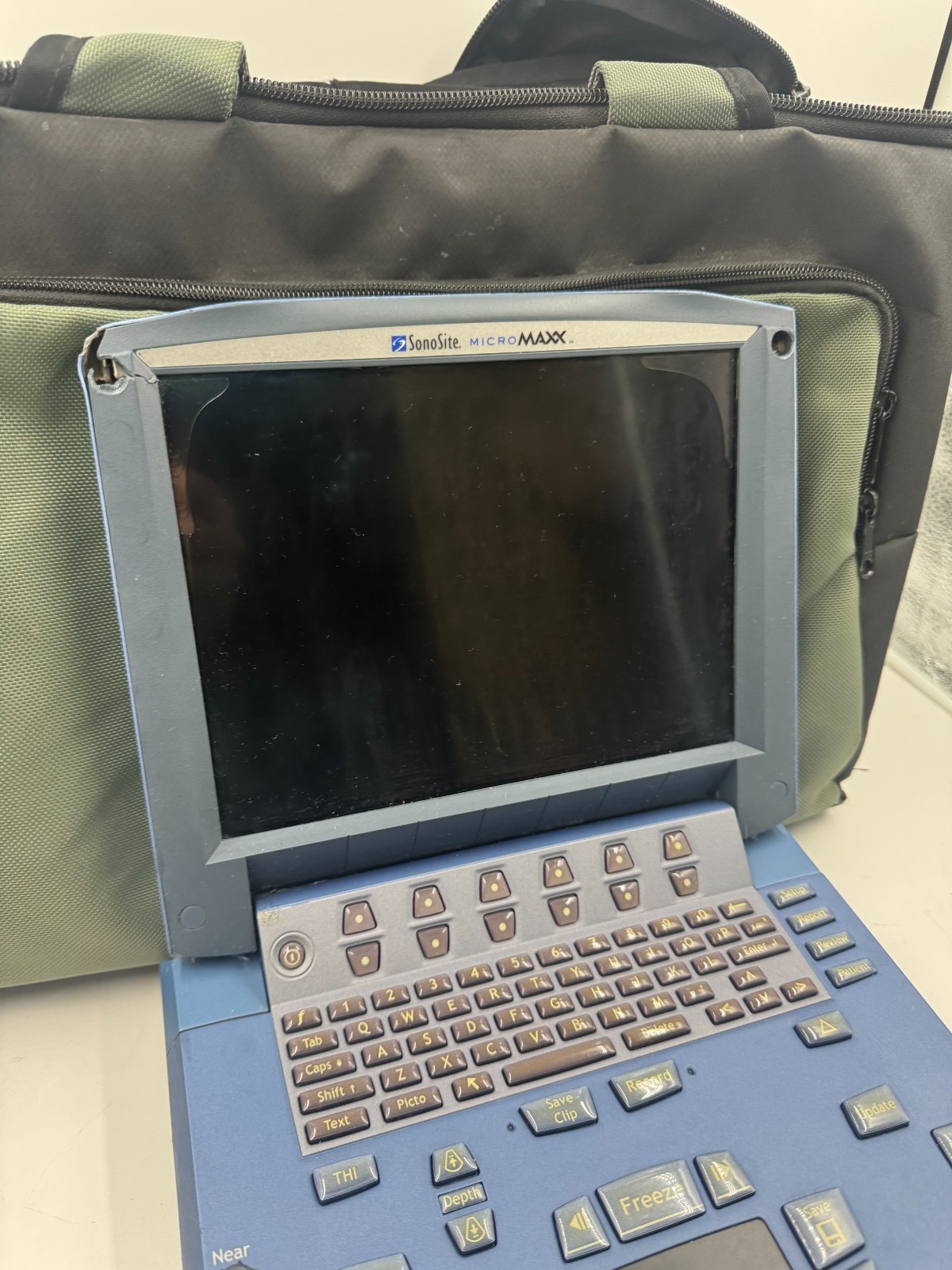 SONOSITE MICROMAXX PORTABLE ULTRASOUND in Case UK DHL