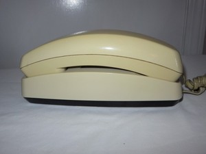 BellSouth Products Desk or Wall Memory Telephone with Manual