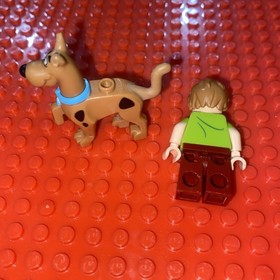 Lego Scooby-Doo Minifigure Shaggy &  Scooby Doo 