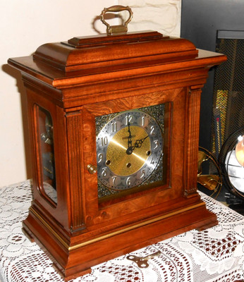 Howard Miller Mantel Clock Tompion 612-436 TRIPLE CHIME KEY WIND 8-DAY! GORGEOUS