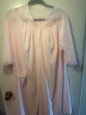VTG Shadowline Pink Nylon Button Front Robe USA Nightgown Embroidered Floral M