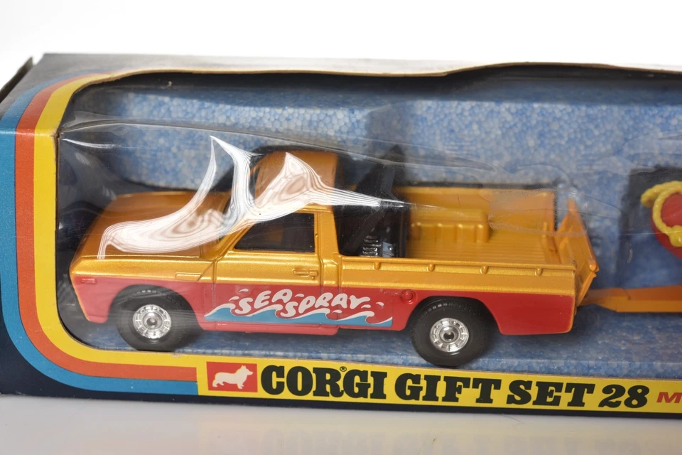 Vintage Diecast Corgi GS28 Mazda B1600 Pick-up, Trailer and Dinghy- Boxed - 1975 - Image 3 of 4