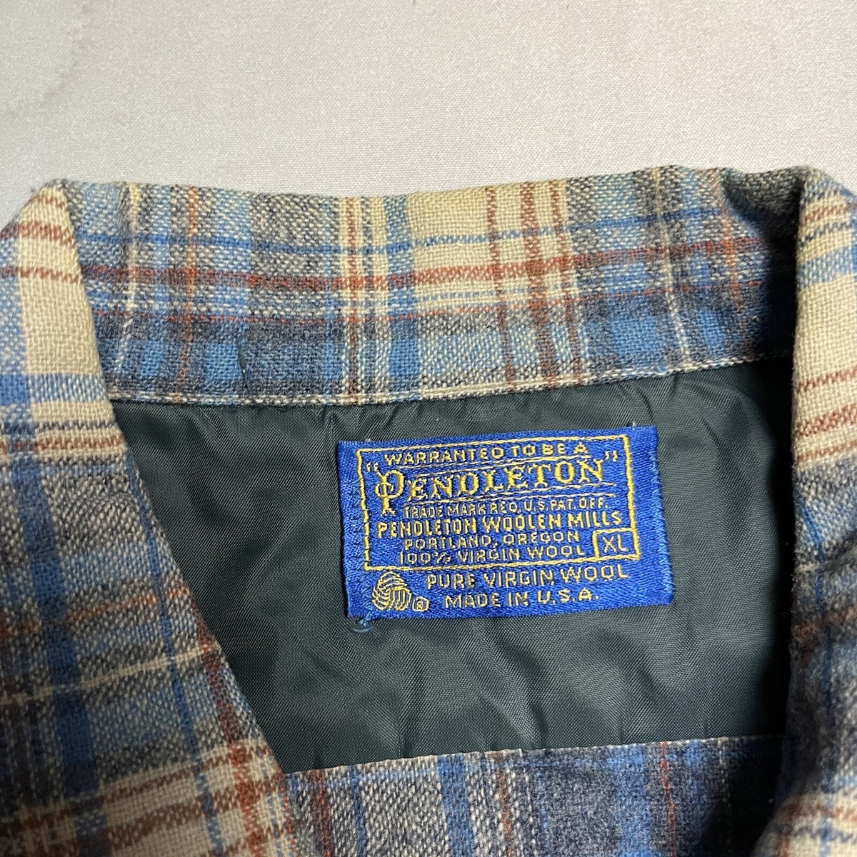 Vintage 60s Pendleton Loop Collar Button Up Plaid Blue Wool Board