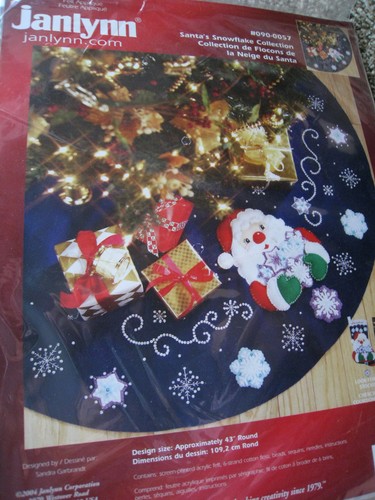 Janlynn CHRISTMAS Felt Applique Tree Skirt Kit,SANTA'S SNOWFLAKE,090-0057,43" - Picture 2 of 7