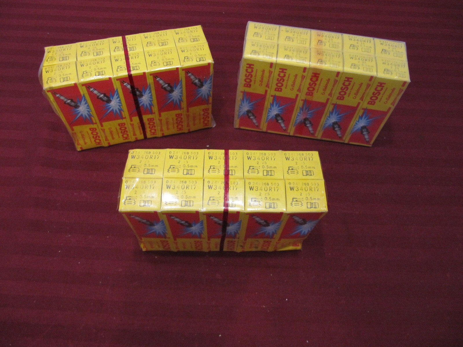30 NOS Bosch Spark Plugs W340R17 Ferrari Competition Racing Plug