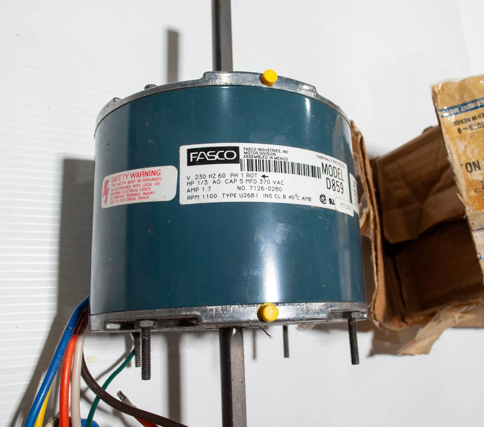 Motor condensador dividido permanente Fasco D859 1/3 HP 1.7A 1100RPM 230V 7126-0280 Foto 3 de 4
