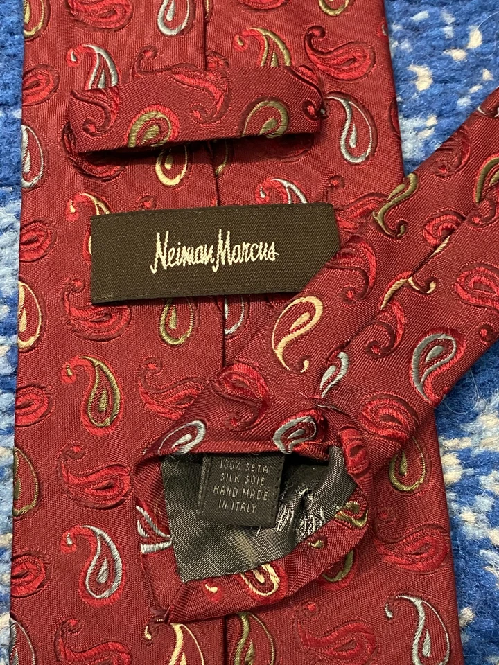 Галстук шелковый Neiman Marcus темно-красный бордовый сине-зеленый мягкий золотой пейсли  - Изображение 4 из 4