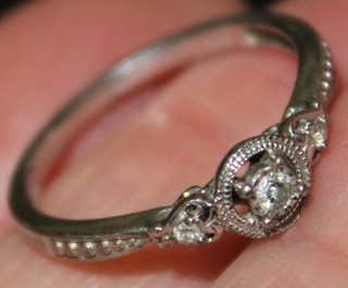 Fantastic flawless sterling silver 925 mark s7.5 diamond ring Lot# 733