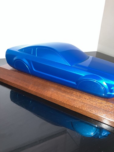 MID 2010s FORD MUSTANG DEALERSHIP COLOR SAMPLE MODEL SCULPTURE GRABBER BLUE