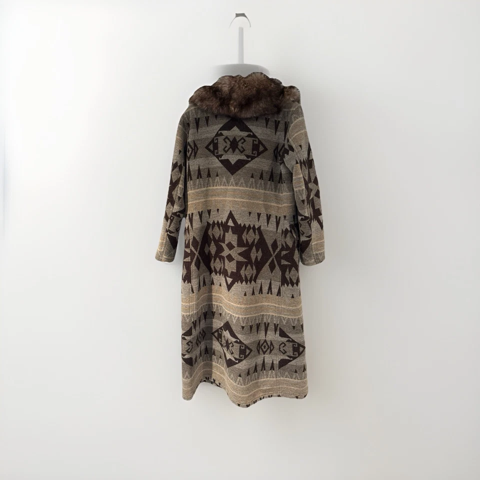 Precioso abrigo vintage Ellen Tracy 100 % lana virgen con cuello de piel de zorro ciruela 4 Italia Foto 2 de 4