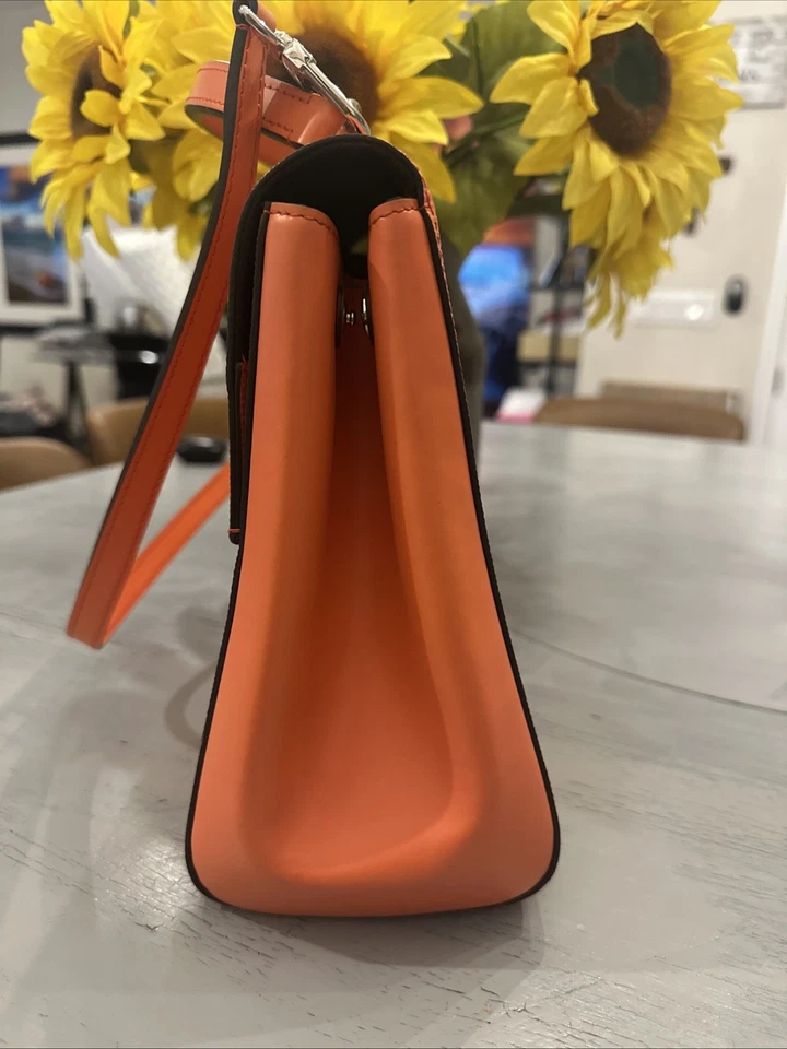 Louis Vuitton Epi Leather Orange Clooney MM 2WAY - Image 2 of 4