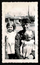 WW2 ERA SOLDIER/DAD w/KIDS BABY 1944 OLD/VINTAGE PHOTO- I638