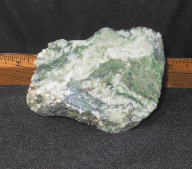 California's Eel River Jade Rough,    Translucency