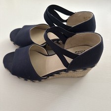 Life Stride Velocity Memory Foam Blue Open Toe Ankle Buckle Size 9 Wedges