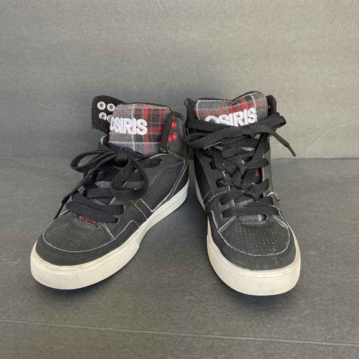 Athletic skate shoes clearance