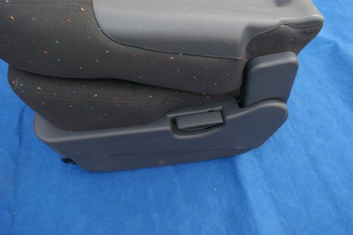 SITZ SITZE hinten links hintenreihe Hyundai Trajet FO ab 2002-2004  - Bild 3 von 4