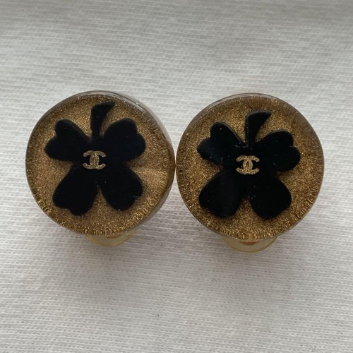CHANEL Coco Mark Clover Clip On Earrings Gold Black Accessory Jewelry with Box - Picture 7 of 24
