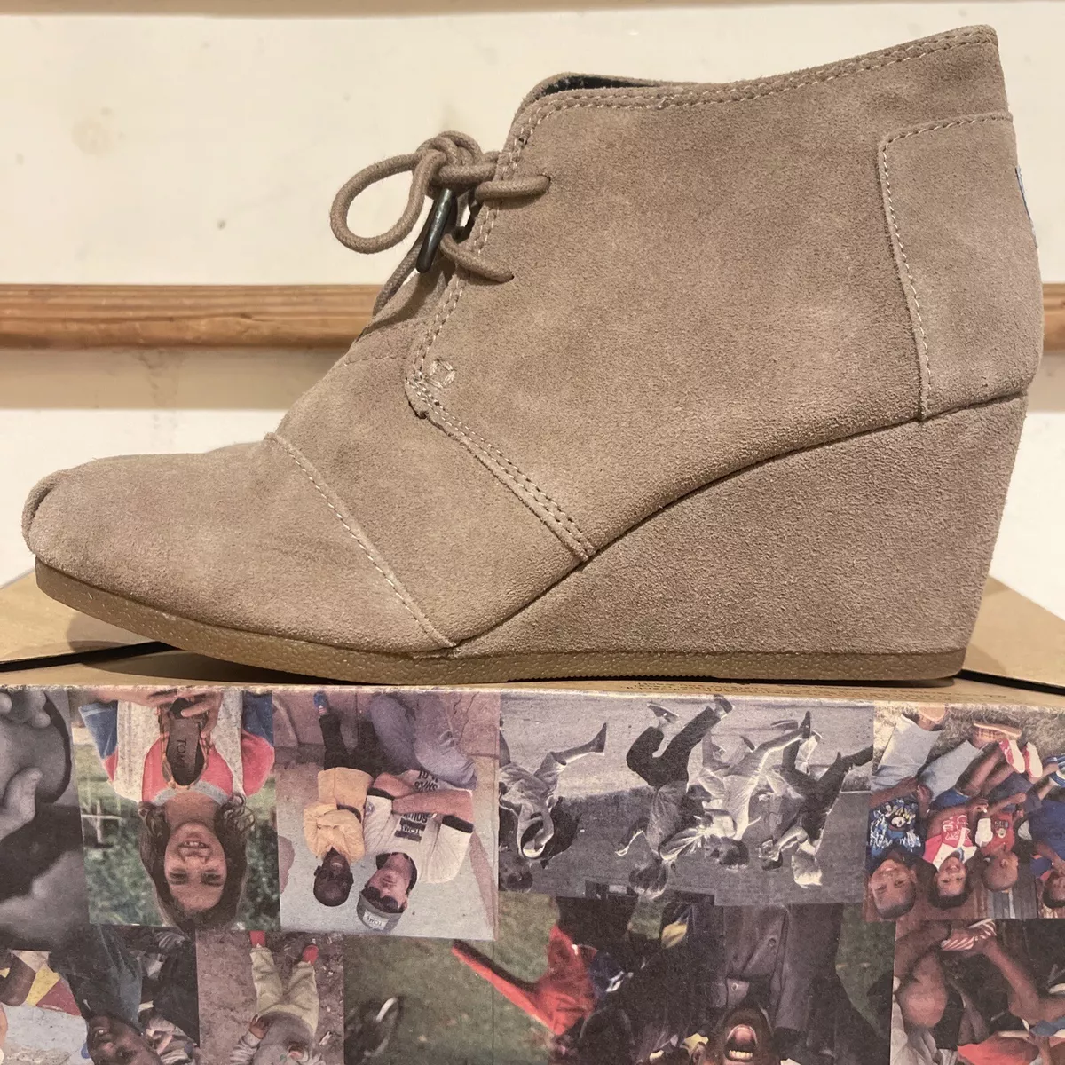 Toms boots deals womens sale
