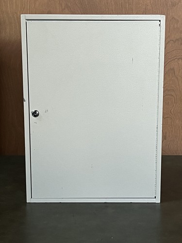 PREOWNED LOCKING KEY CABINET 400 KEY CAPACITY DUAL LOCK WALL MOUNT - 第 11/11 張圖片