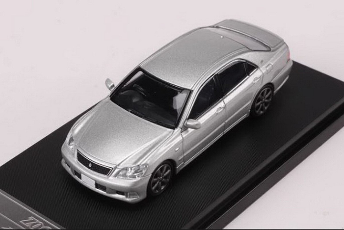 Zoom 1/64 Toyota Crown Athlete GRS184 Silver Diecast Car Model | eBay